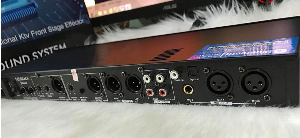 Vang Karaoke BNIB T50