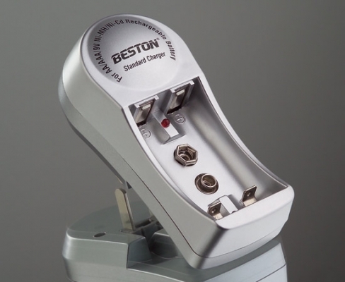 Máy sạc pin BESTON BST-C814B